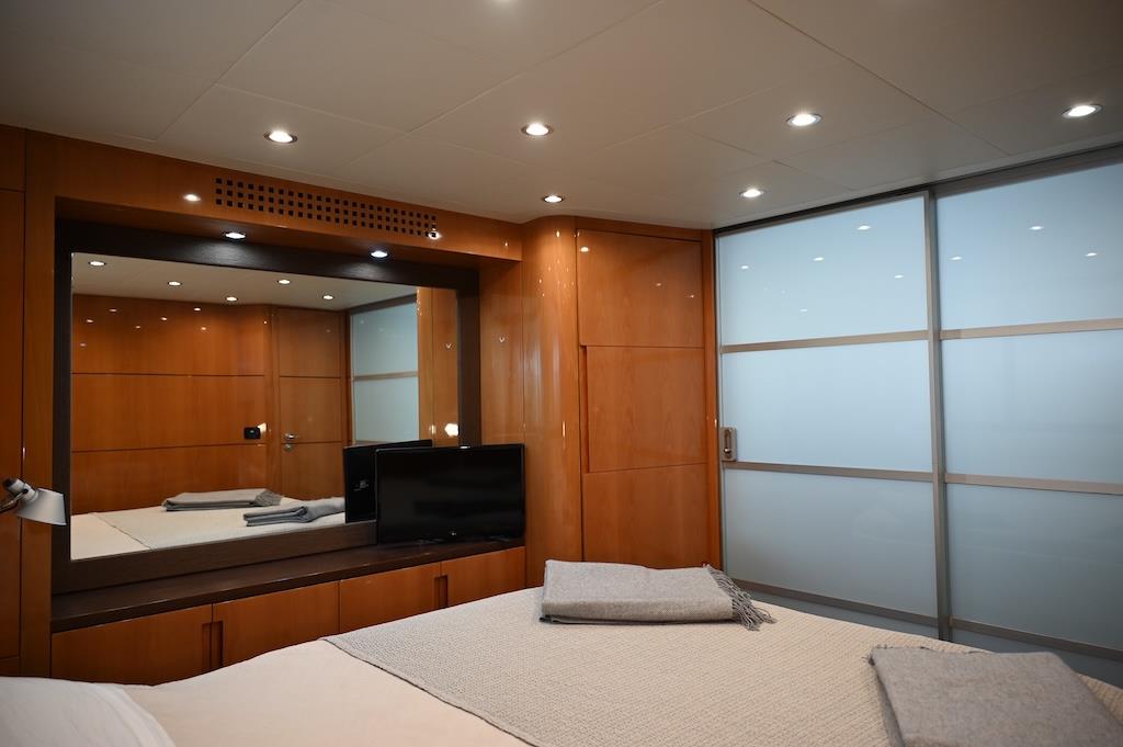 2007 PERSHING 56' 
